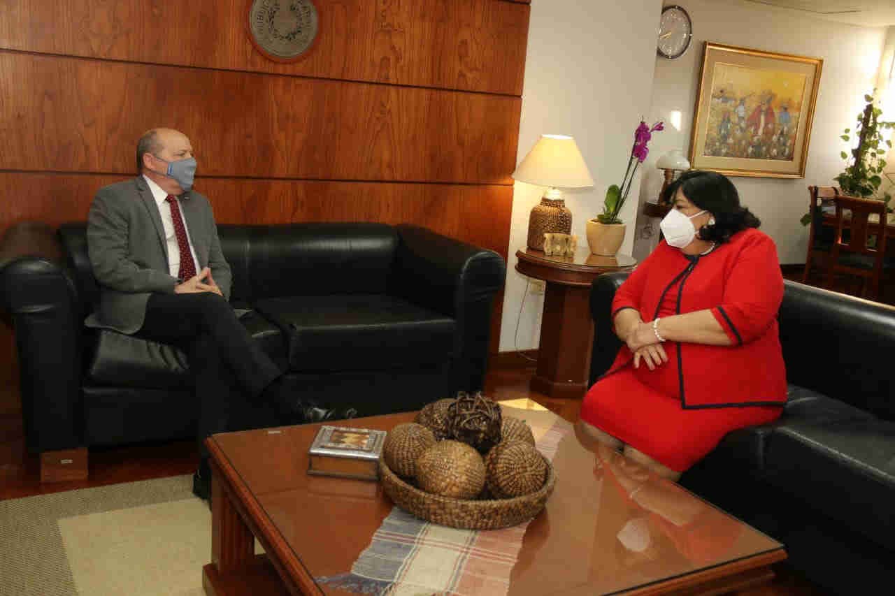 Autoridades coordinan acciones en favor de la niñez - Judiciales.net